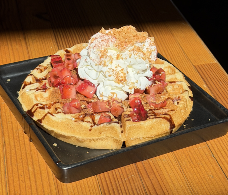 【火曜限定値下げ】RUDE GALLERY SWALLOW WAFFLE No Waffle House in Portland, Oregon? | Blends Juice Bar